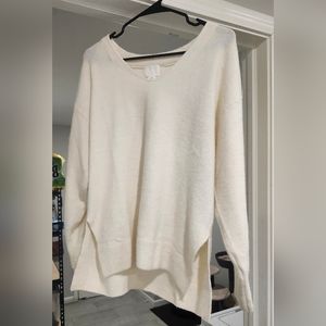 H&M Women's v-neck sweater, off-white, S